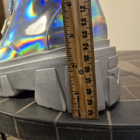 NIB Club Exx Dolls Kill Holographic Ice Breaker Platform Boots - Picture 11 of 12